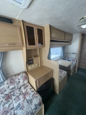 Каравана Други Lunar Eclipse 524, снимка 6