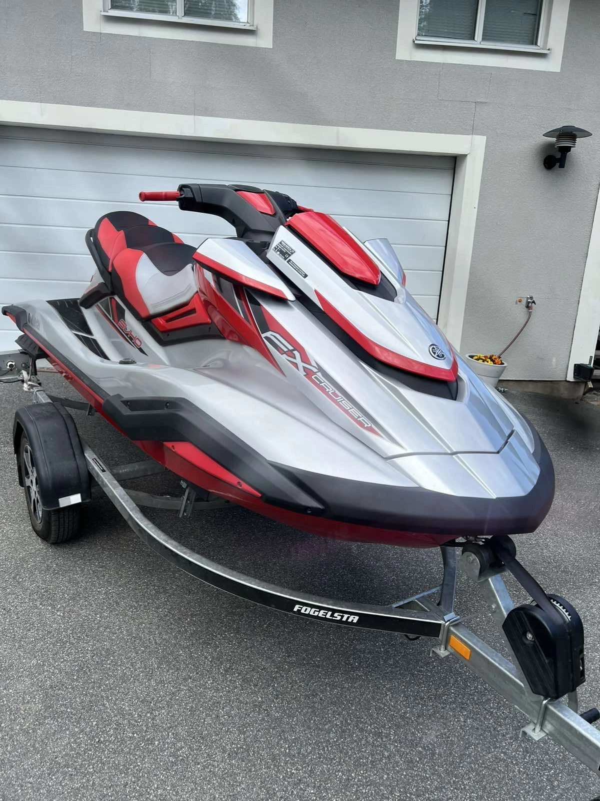 Джет Yamaha FX CRUISER - изображение 2