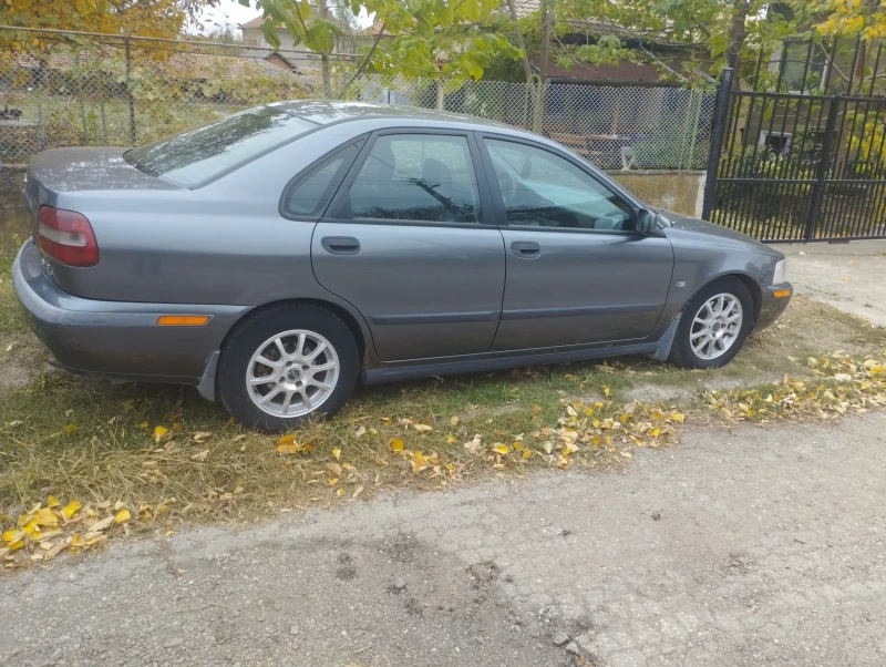 Volvo S40 1.9TD, снимка 2 - Автомобили и джипове - 48925920