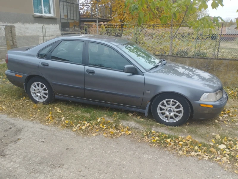 Volvo S40 1.9TD, снимка 1 - Автомобили и джипове - 48925920