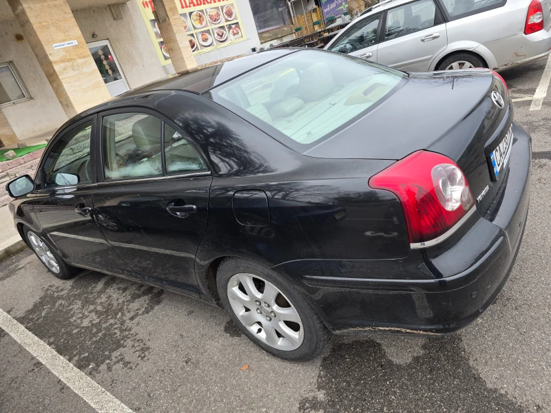 Toyota Avensis, снимка 5 - Автомобили и джипове - 48276929