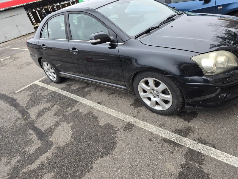 Toyota Avensis, снимка 4 - Автомобили и джипове - 48276929