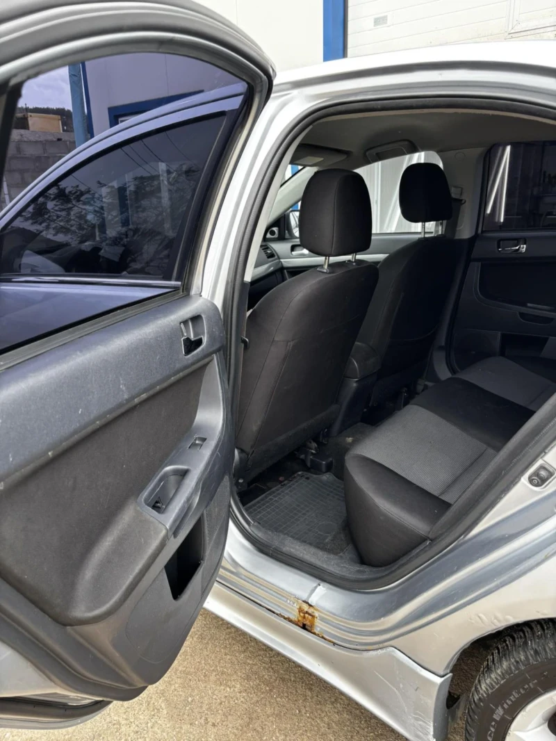 Mitsubishi Lancer, снимка 7 - Автомобили и джипове - 51099404