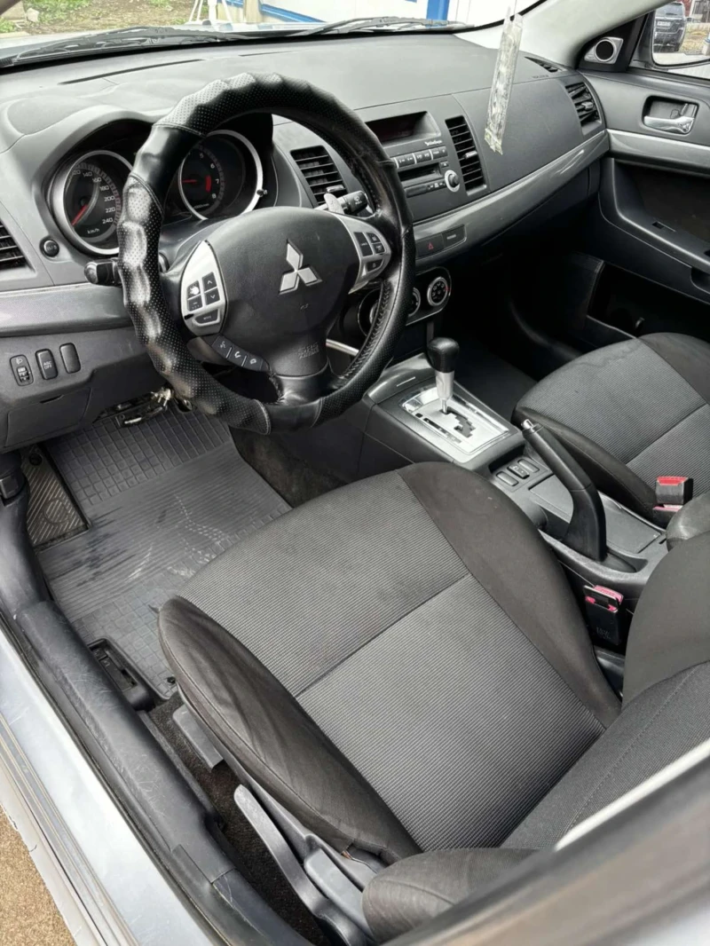 Mitsubishi Lancer, снимка 5 - Автомобили и джипове - 51099404