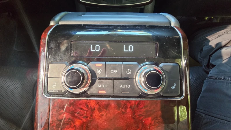 Audi A8 4.2TDI/Quattro/Bose/Navi/Led/Шибедах, снимка 9 - Автомобили и джипове - 51222982