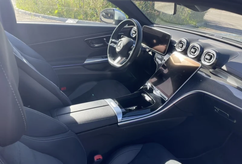 Mercedes-Benz CLE CLE 220 d AMG 19&#34; Distr Pano D-Light Memo, снимка 5 - Автомобили и джипове - 51934181