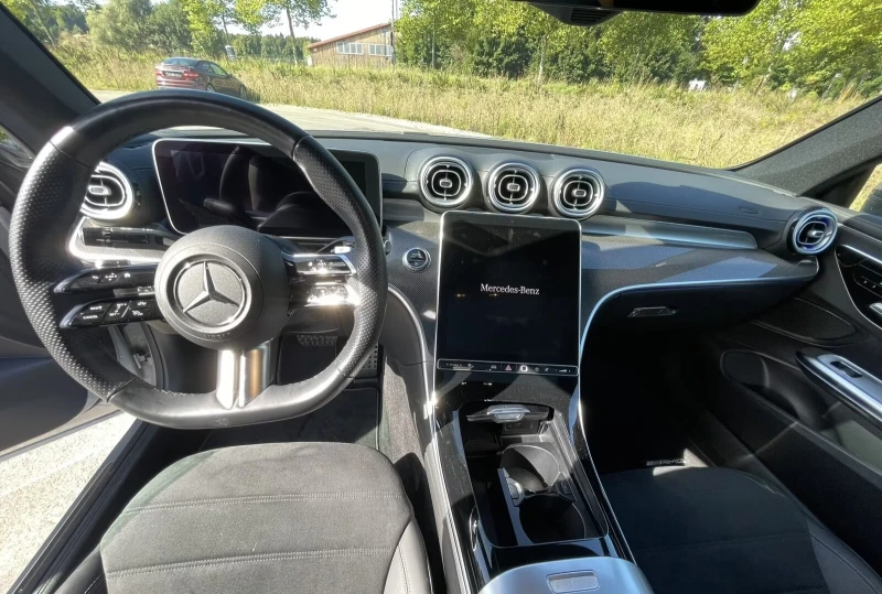 Mercedes-Benz CLE CLE 220 d AMG 19&#34; Distr Pano D-Light Memo, снимка 4 - Автомобили и джипове - 51934181