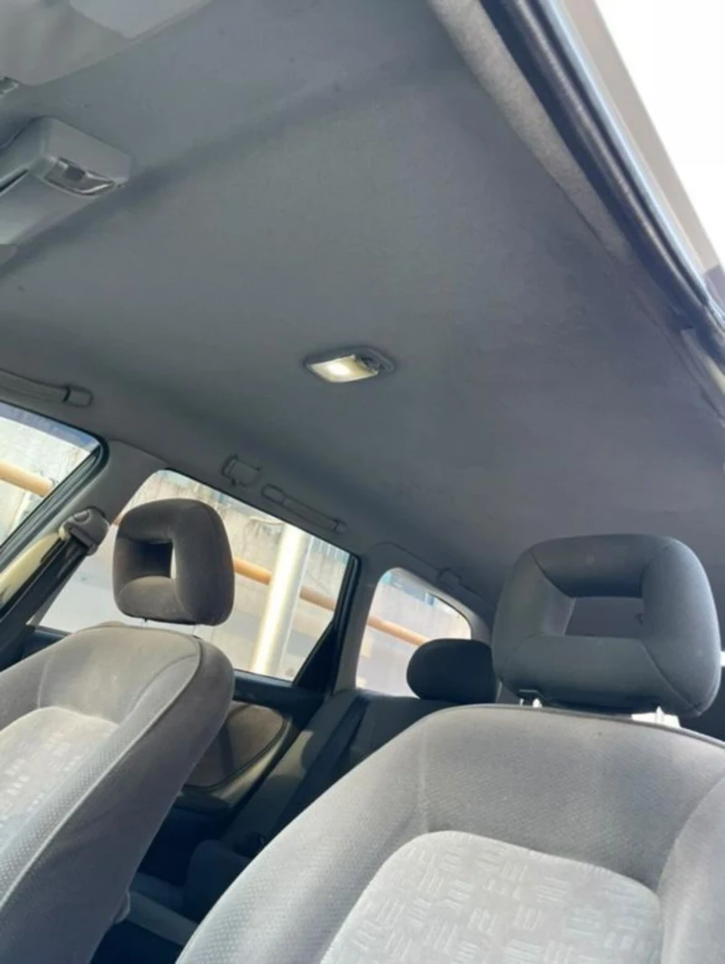 Toyota Avensis, снимка 9 - Автомобили и джипове - 52580285