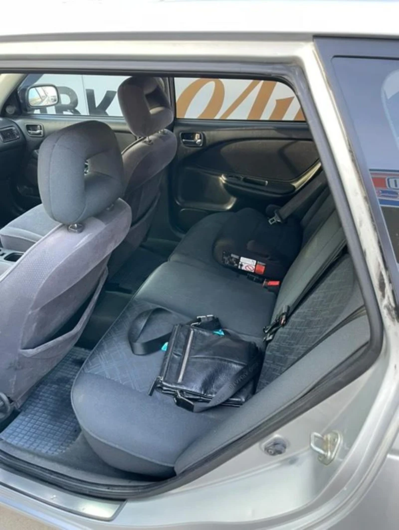 Toyota Avensis, снимка 10 - Автомобили и джипове - 52580285