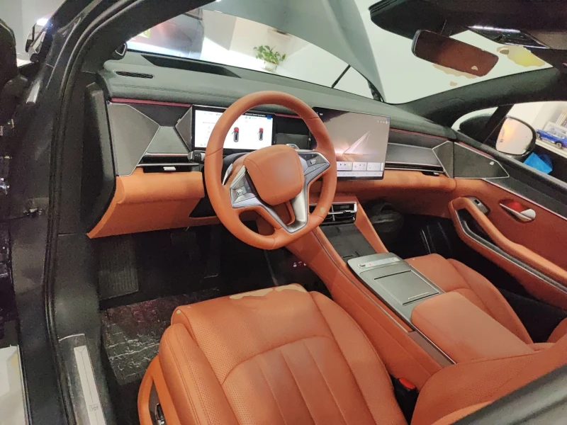 BYD Tang L 2025 Model EV 4x4, снимка 12 - Автомобили и джипове - 53026677