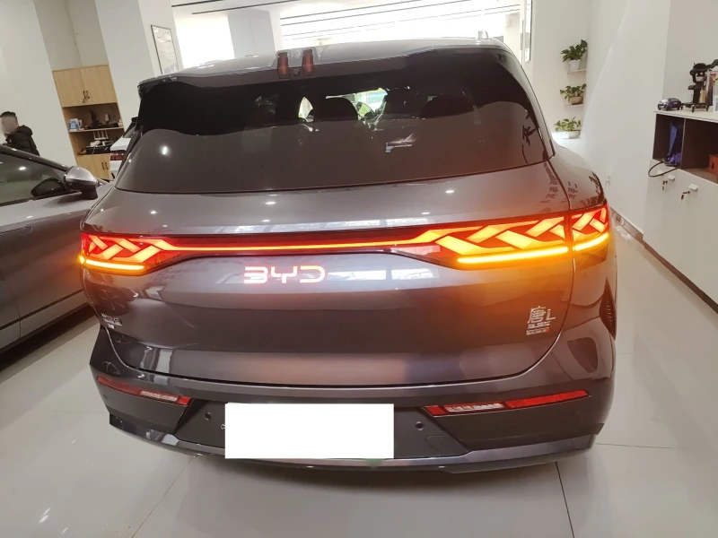 BYD Tang L 2025 Model EV 4x4, снимка 5 - Автомобили и джипове - 53026677