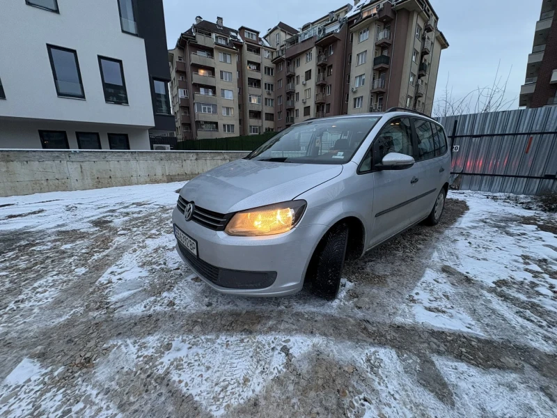 VW Touran 1.6 TDI, снимка 2 - Автомобили и джипове - 53046876