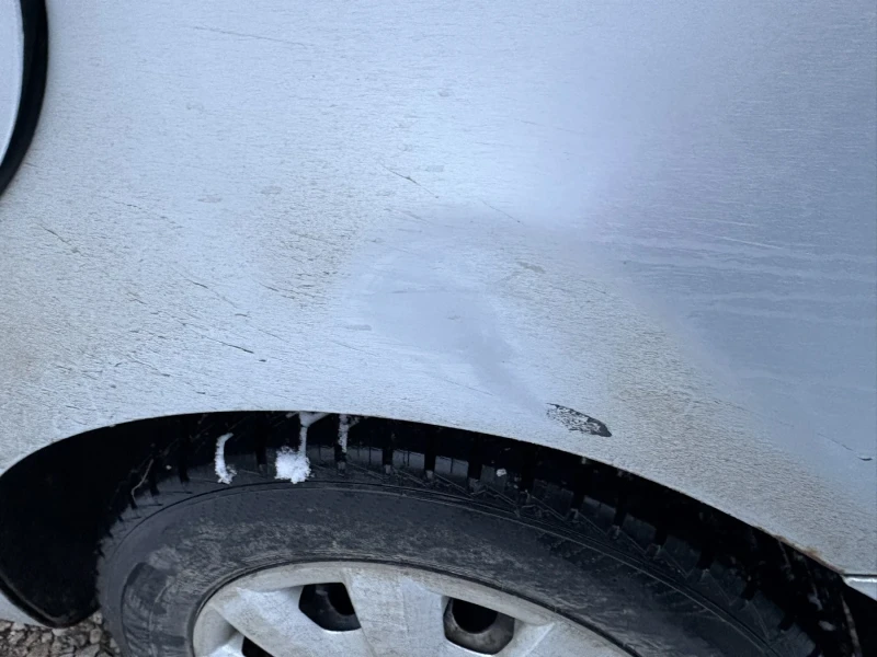 VW Touran 1.6 TDI, снимка 12 - Автомобили и джипове - 53046876