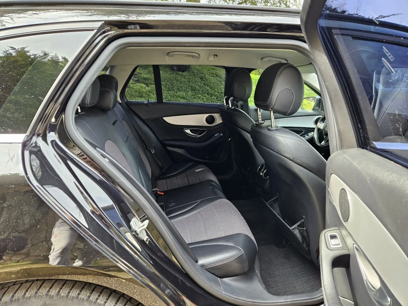 Mercedes-Benz C 180 d /AMG LINE/7G-TRONIC PLUS/DISTRONIC/CARBON/F1, снимка 12 - Автомобили и джипове - 53454910