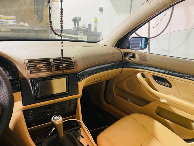 BMW 525, снимка 11 - Автомобили и джипове - 53481418