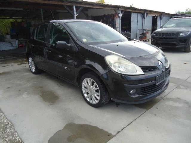 Renault Clio 1.5 dci 86kc, снимка 2 - Автомобили и джипове - 34141486