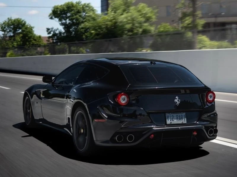 Ferrari FF Без драскотина, от първи собственик, защитен с PPF - изображение 3