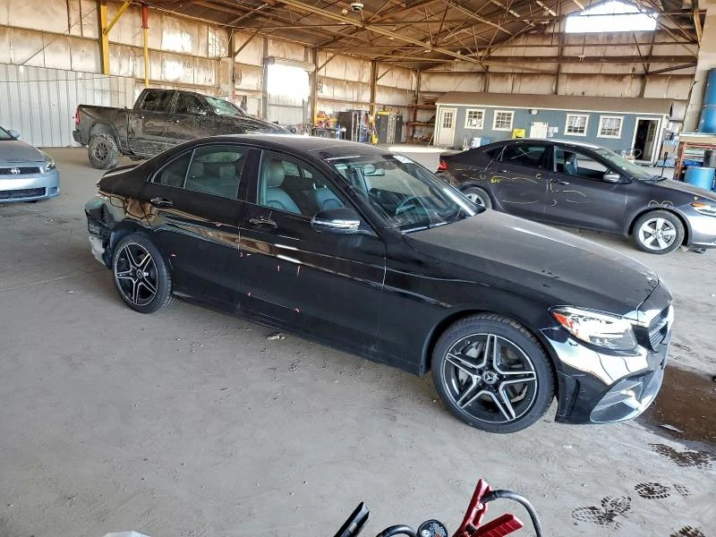 Mercedes-Benz C 300 2.0L 4 All wheel drive, снимка 8 - Автомобили и джипове - 52799985