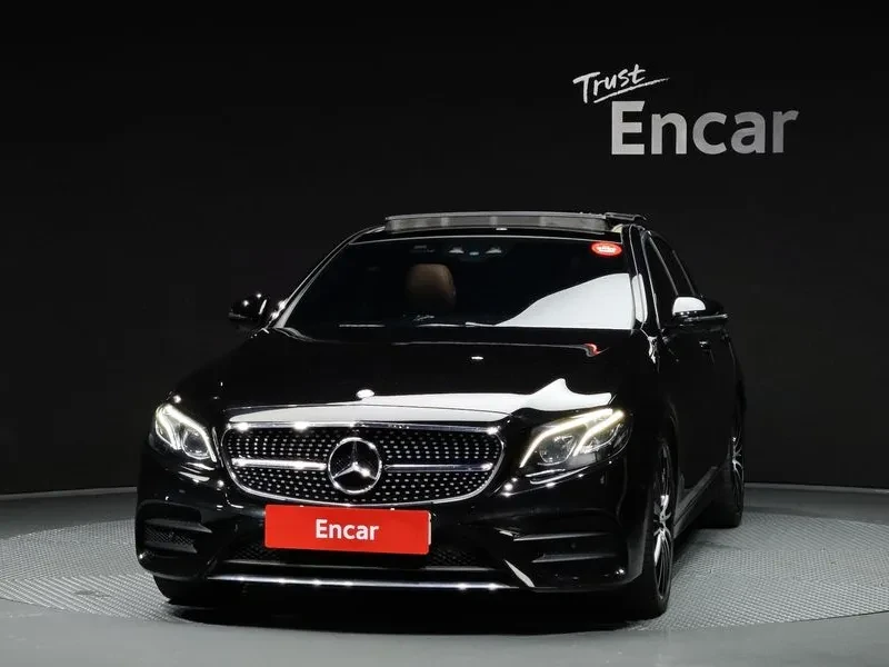 Mercedes-Benz E 300 4Matic Amg Line , снимка 3 - Автомобили и джипове - 55138205
