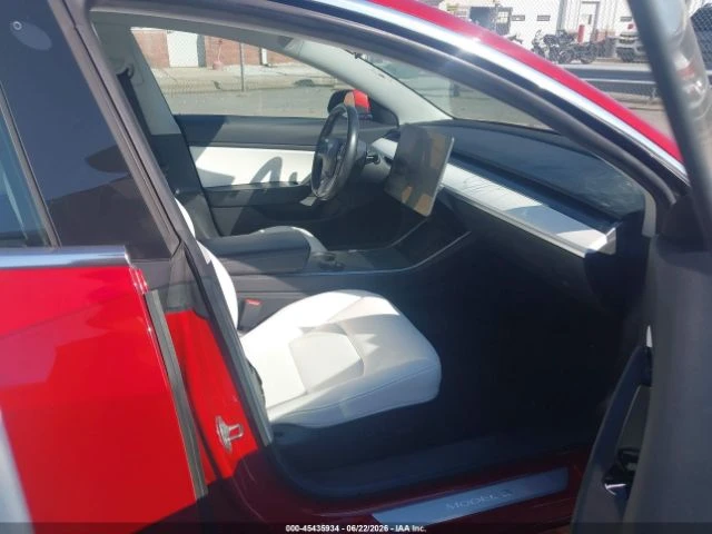Tesla Model 3 LONG RANGE DUAL MOTOR ALL-WHEEL DRIVE, снимка 7 - Автомобили и джипове - 55702941