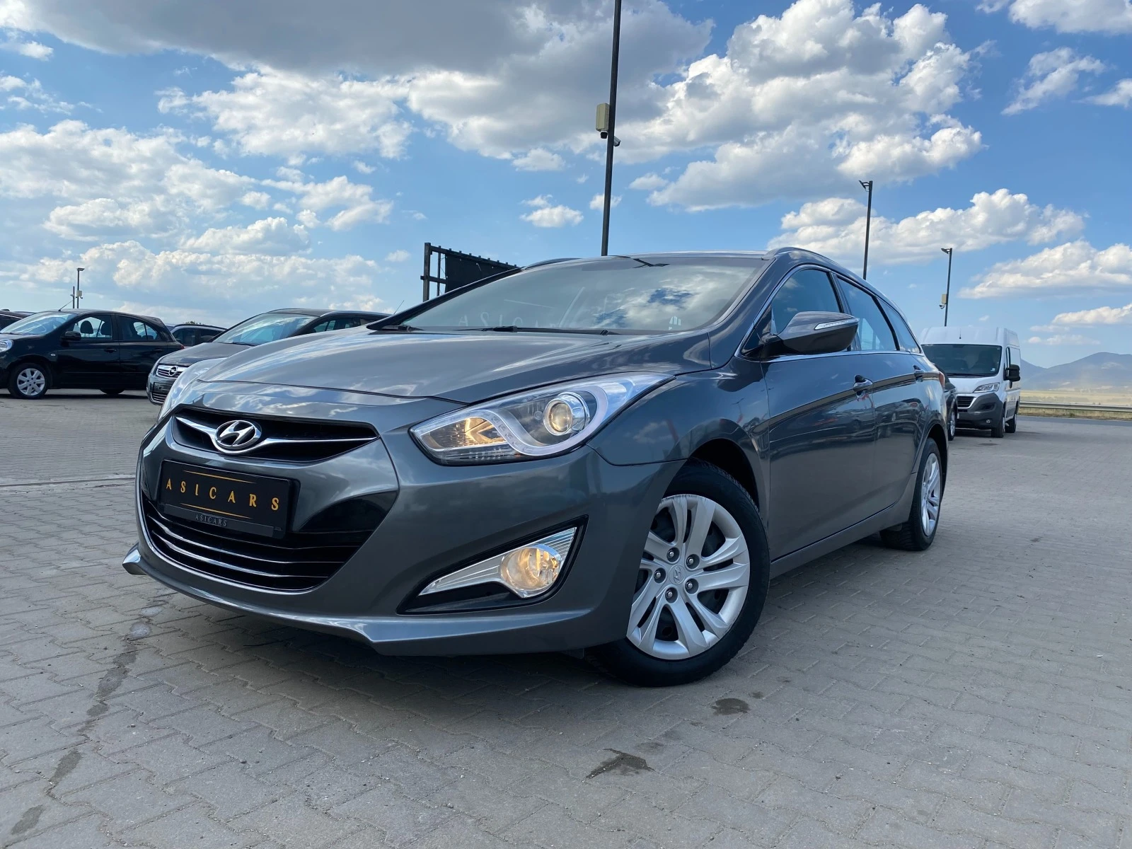 Hyundai I40 1.6I EURO 5 - [1] 