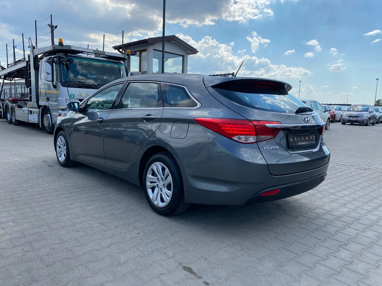 Hyundai I40 1.6I EURO 5 - изображение 3