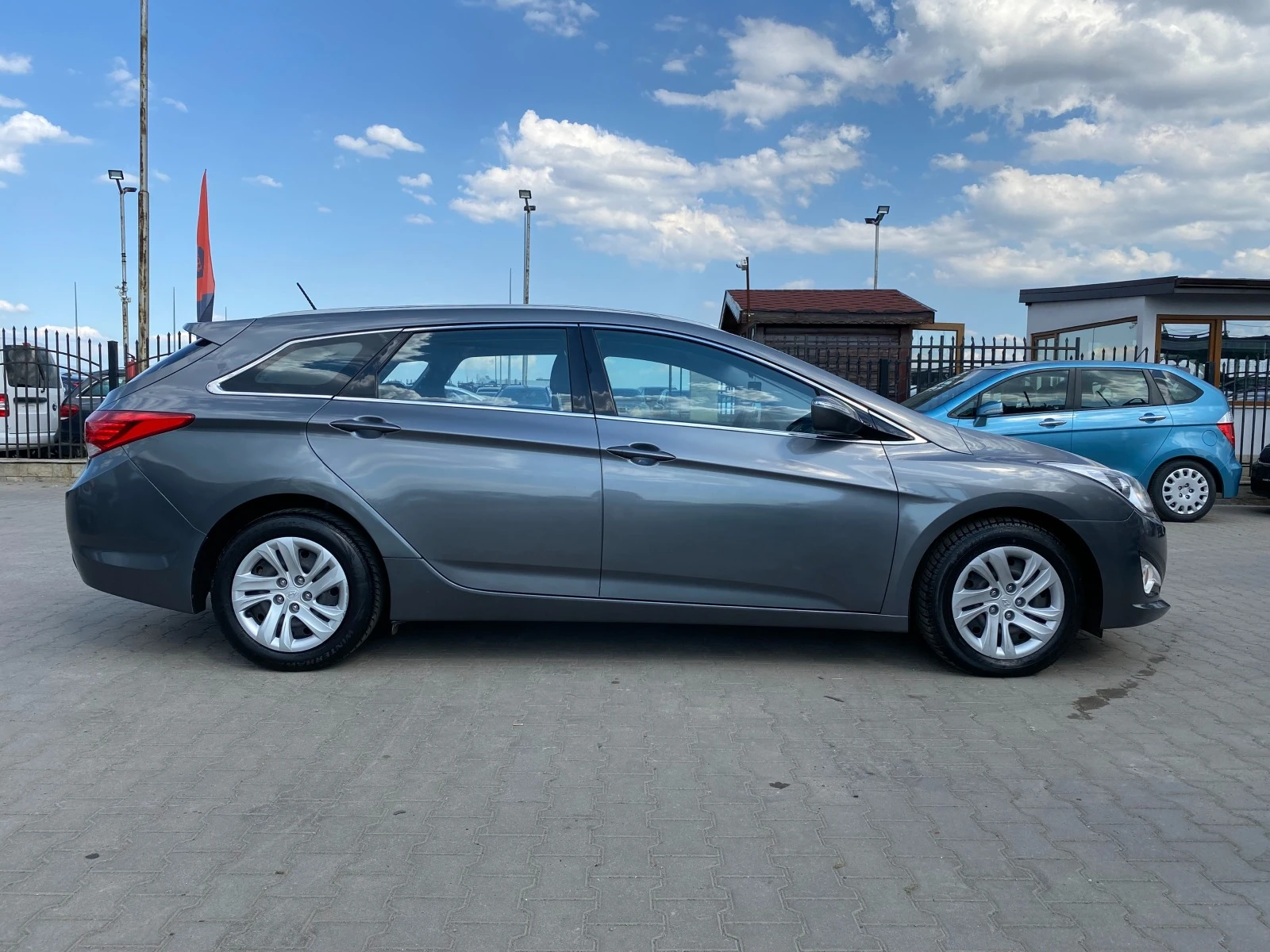 Hyundai I40 1.6I EURO 5 - изображение 6