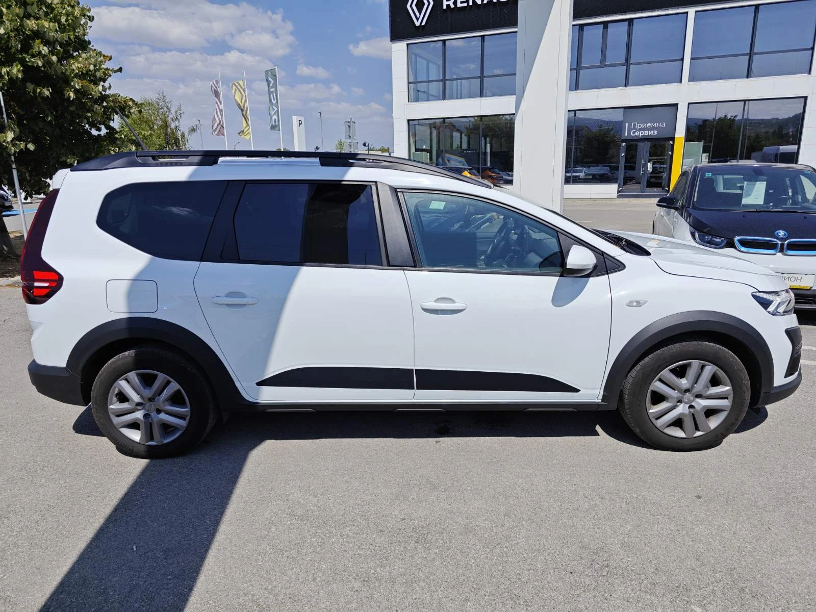 Dacia Jogger 1.0TCe 90k.c. LPG - изображение 6