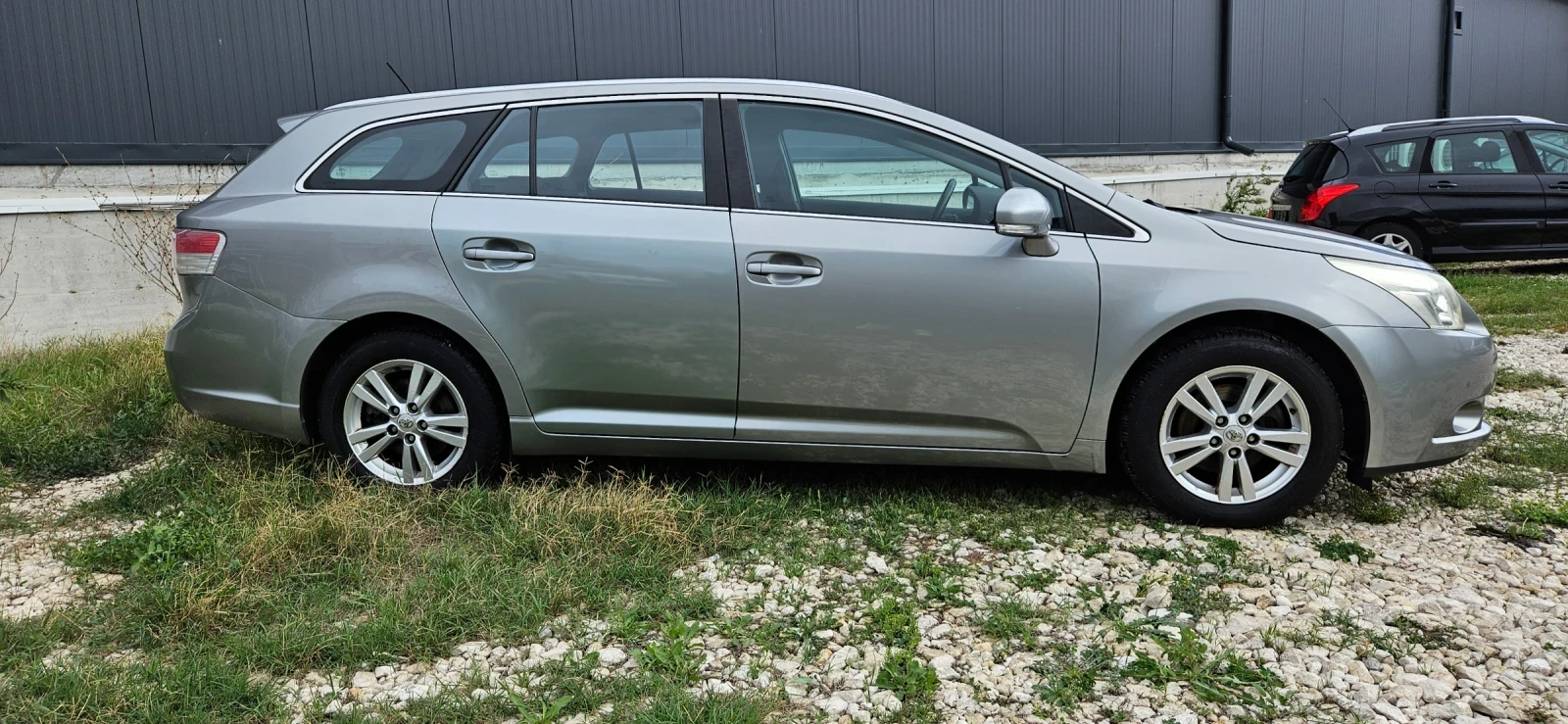 Toyota Avensis 1.8 , Нидерландия - изображение 4