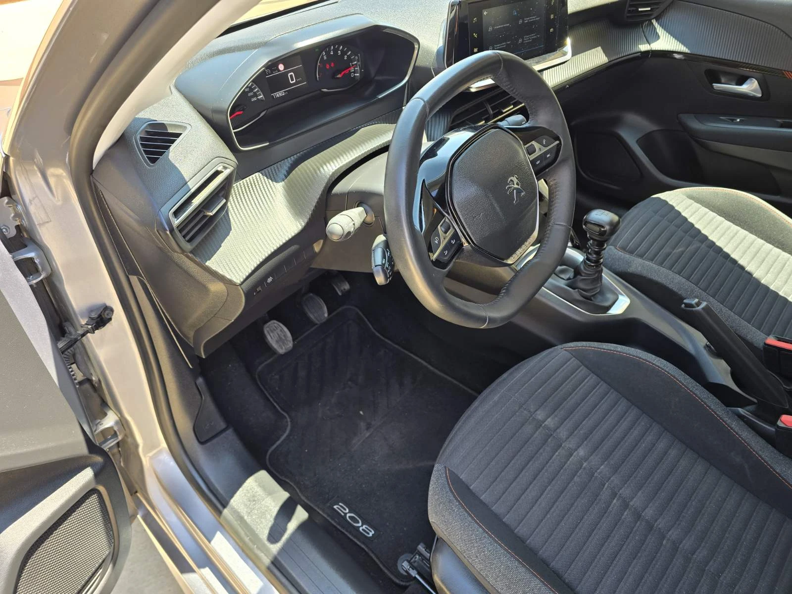Peugeot 208 1.5 BlueHDi - изображение 10