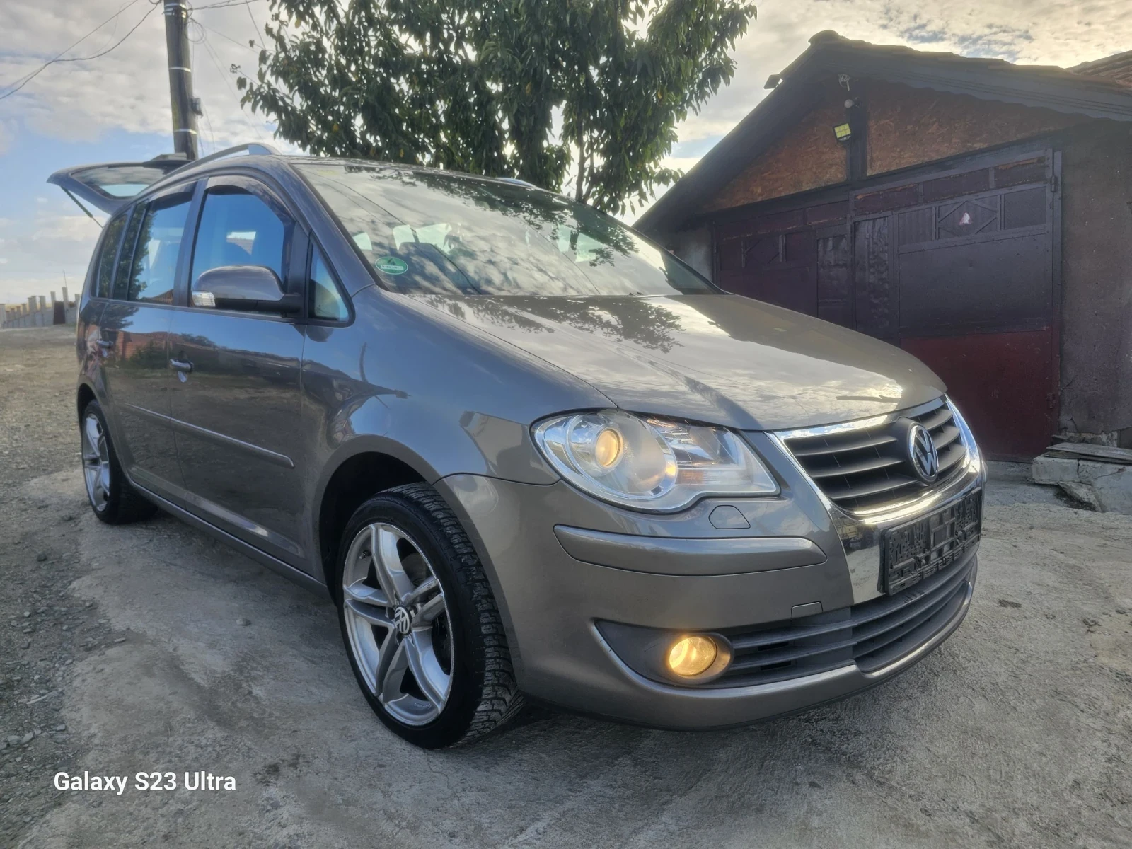 VW Touran 2, 0TDI.6+ 1.BMM - изображение 3