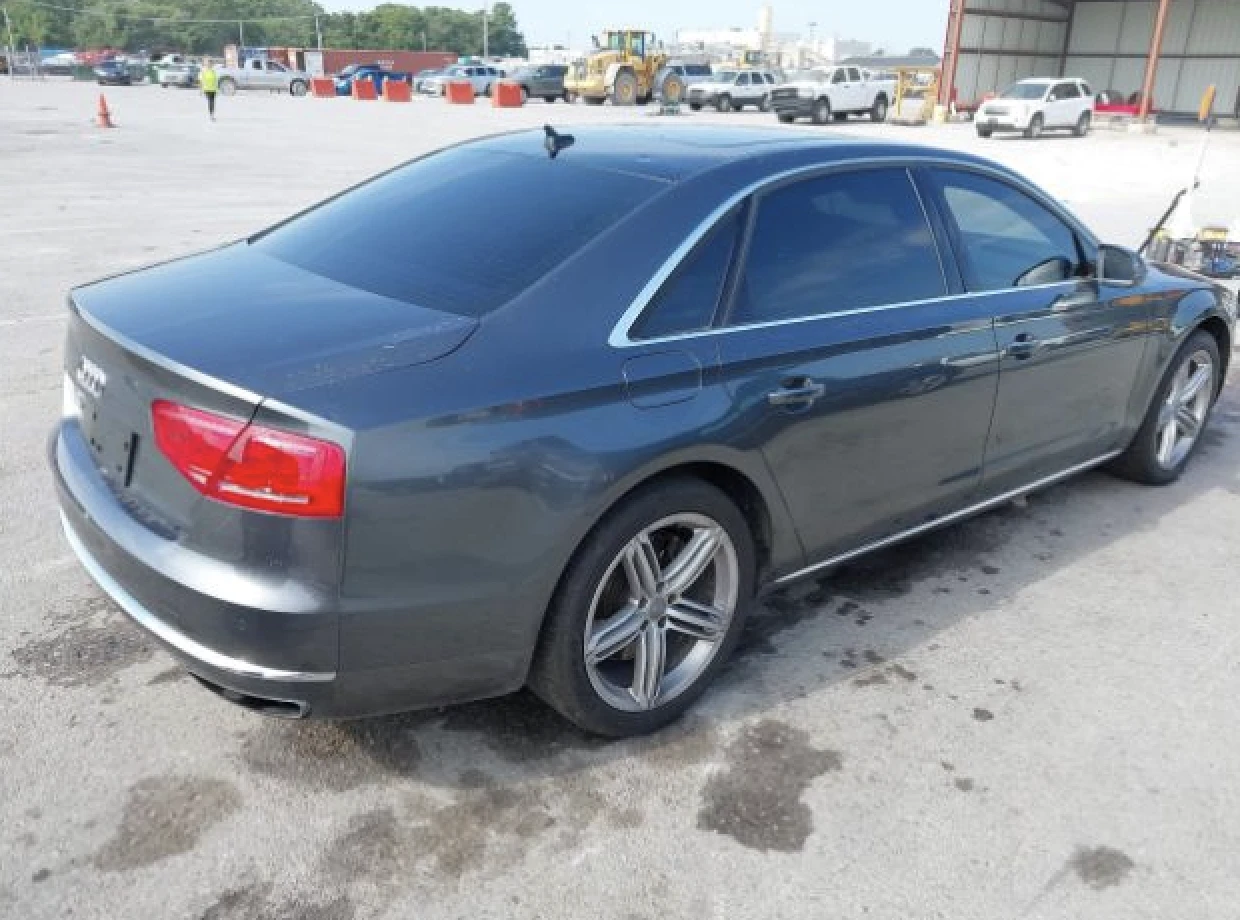 Audi A8 дистроник, масажи, монитори, Bose* , LONG* *  - изображение 4