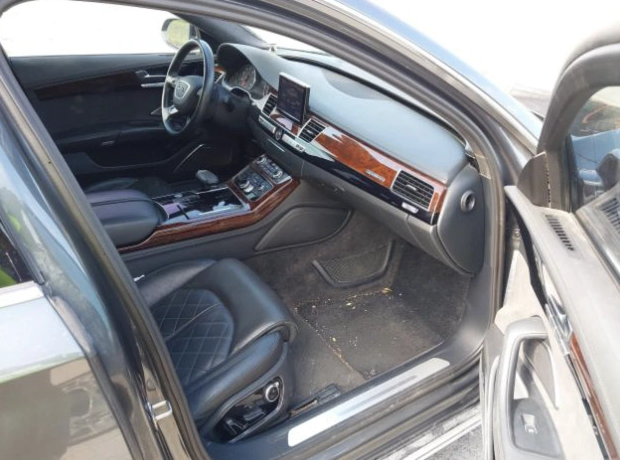 Audi A8 дистроник, масажи, монитори, Bose* , LONG* *  - изображение 5