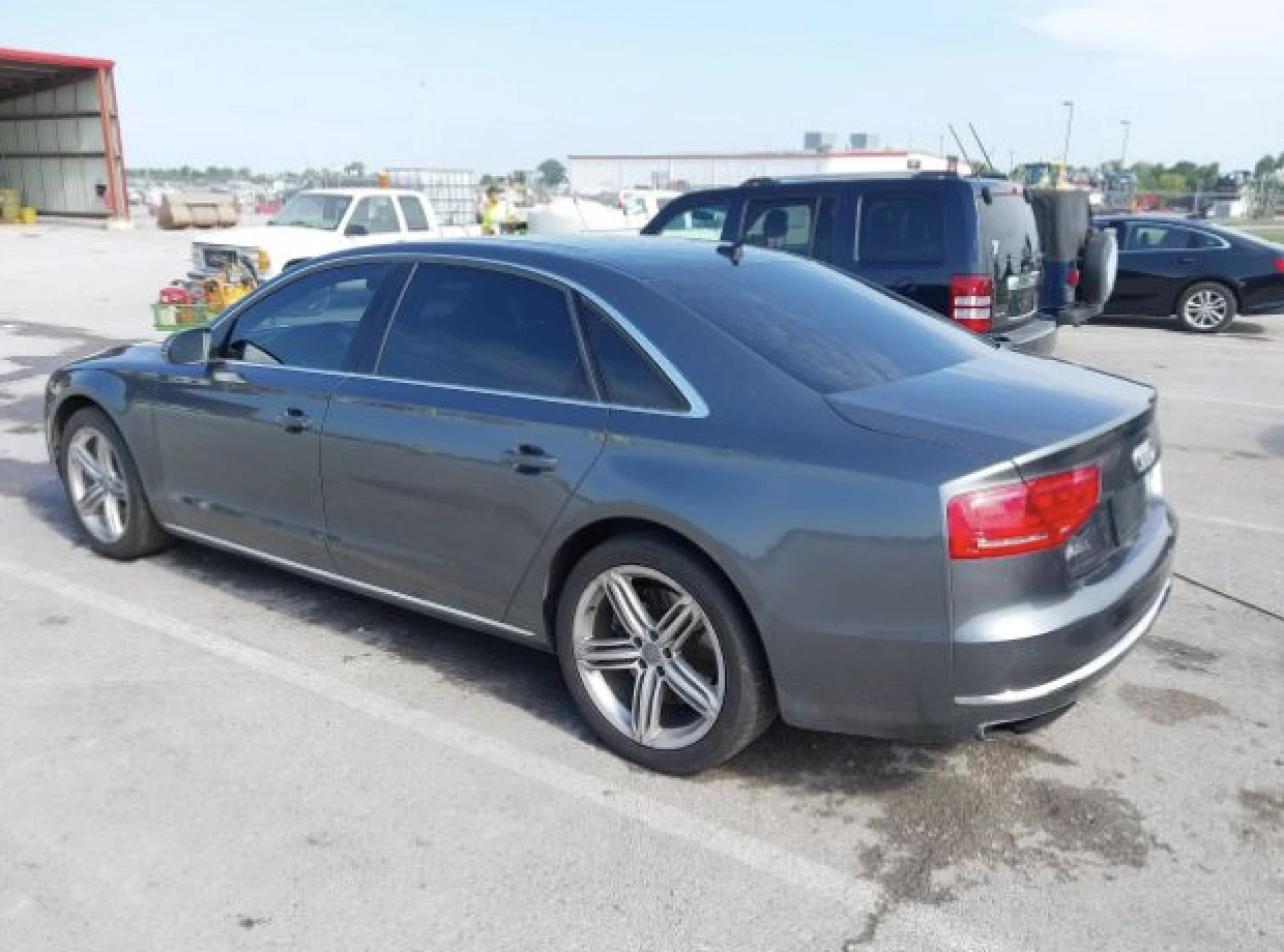 Audi A8 дистроник, масажи, монитори, Bose* , LONG* *  - изображение 3