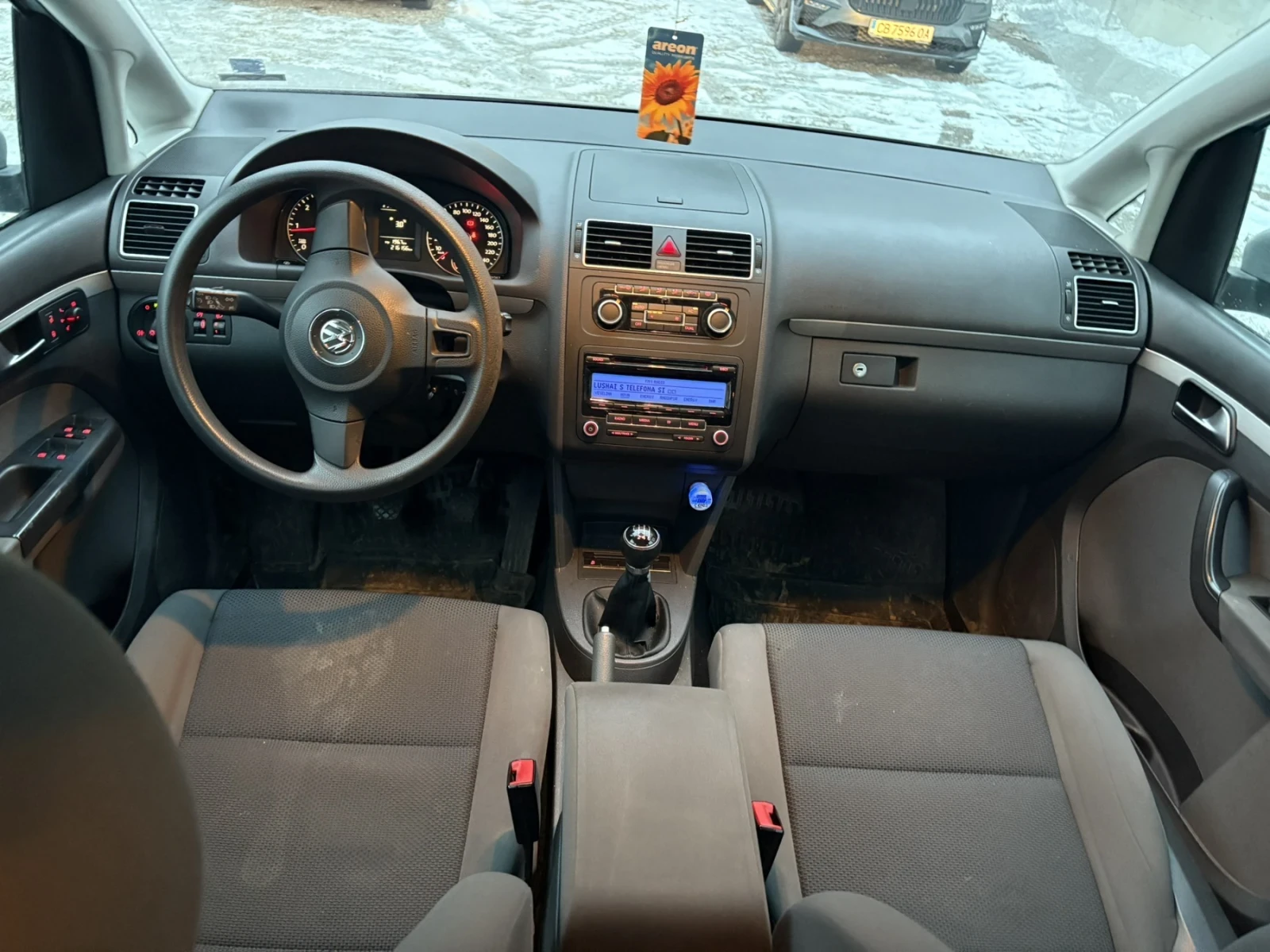 VW Touran 1.6 TDI - изображение 8