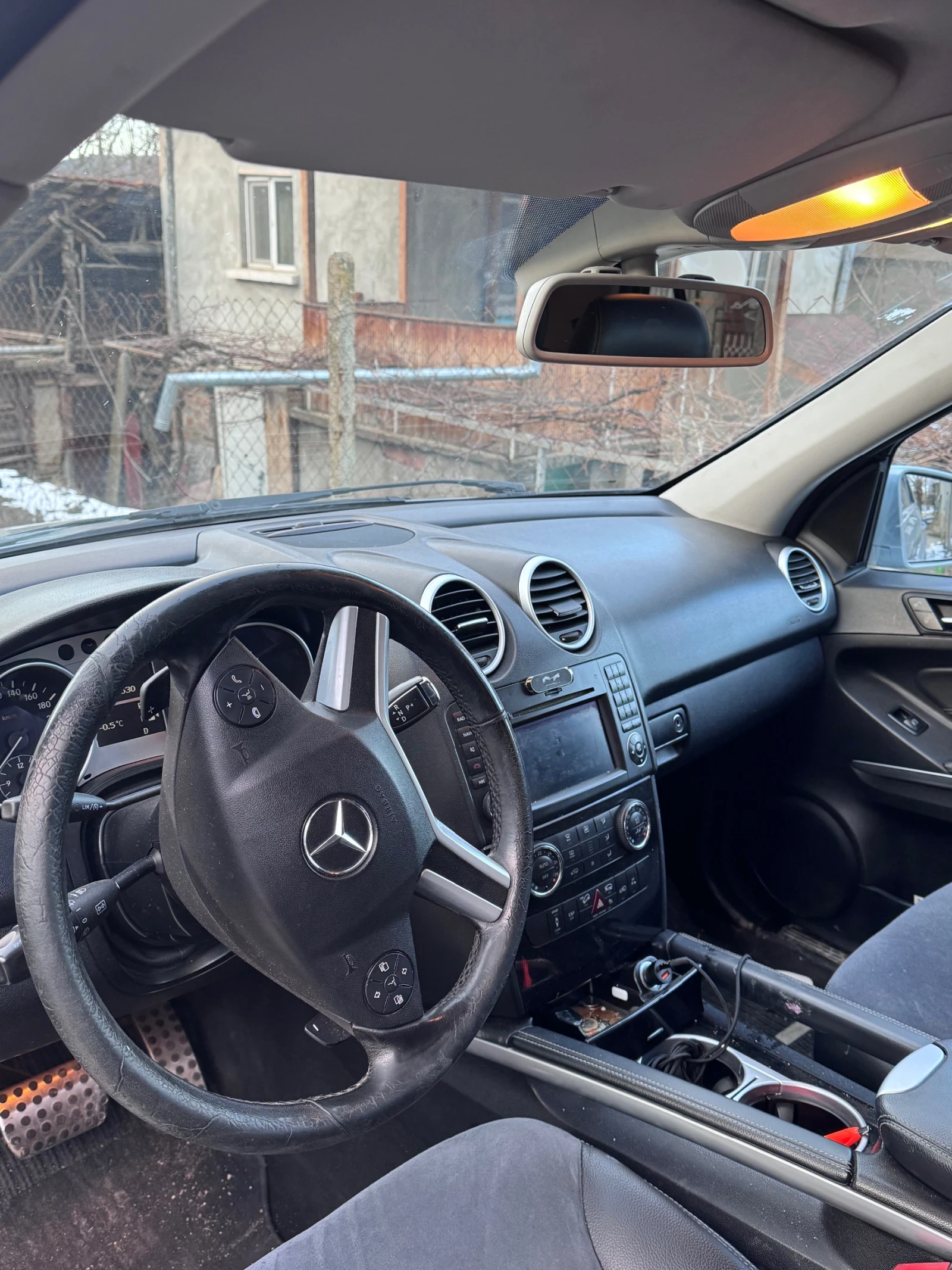 Mercedes-Benz 350  - изображение 5