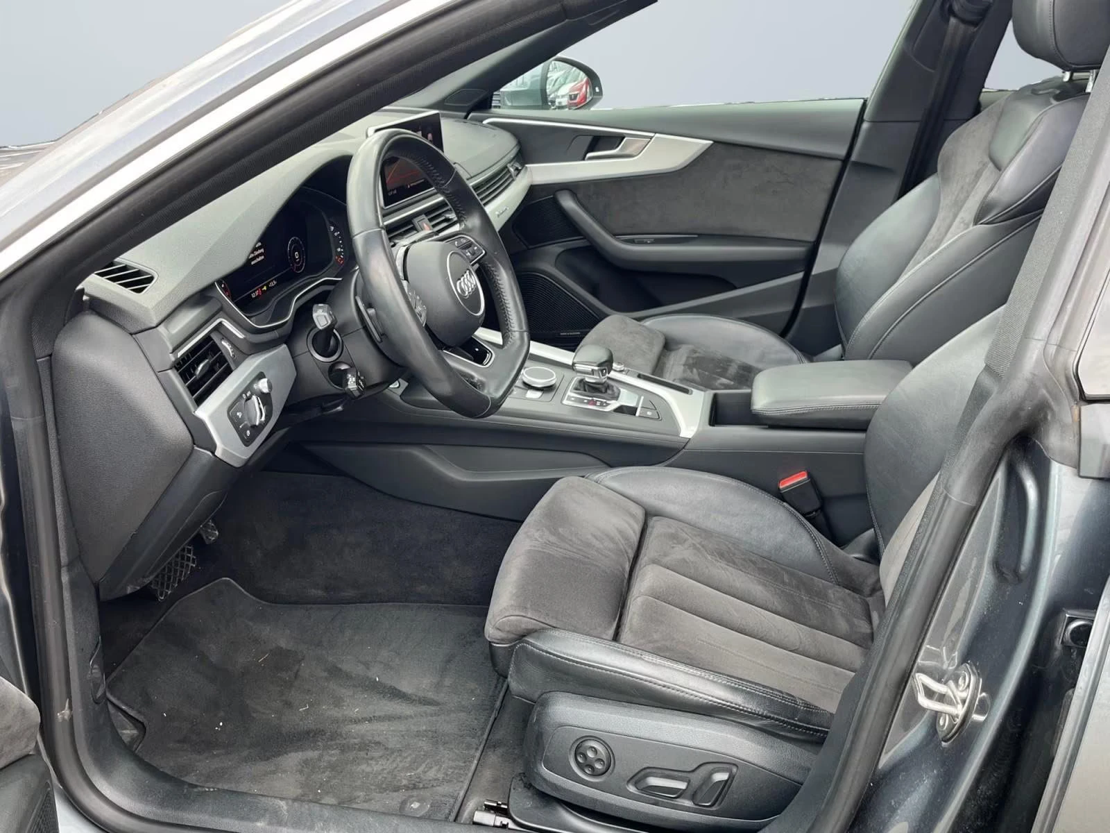 Audi A5 SPORTBACK/286HP/S-LINE/CAM/QUATTRO/HUD/ACC/147z, снимка 11 - Автомобили и джипове - 53811516