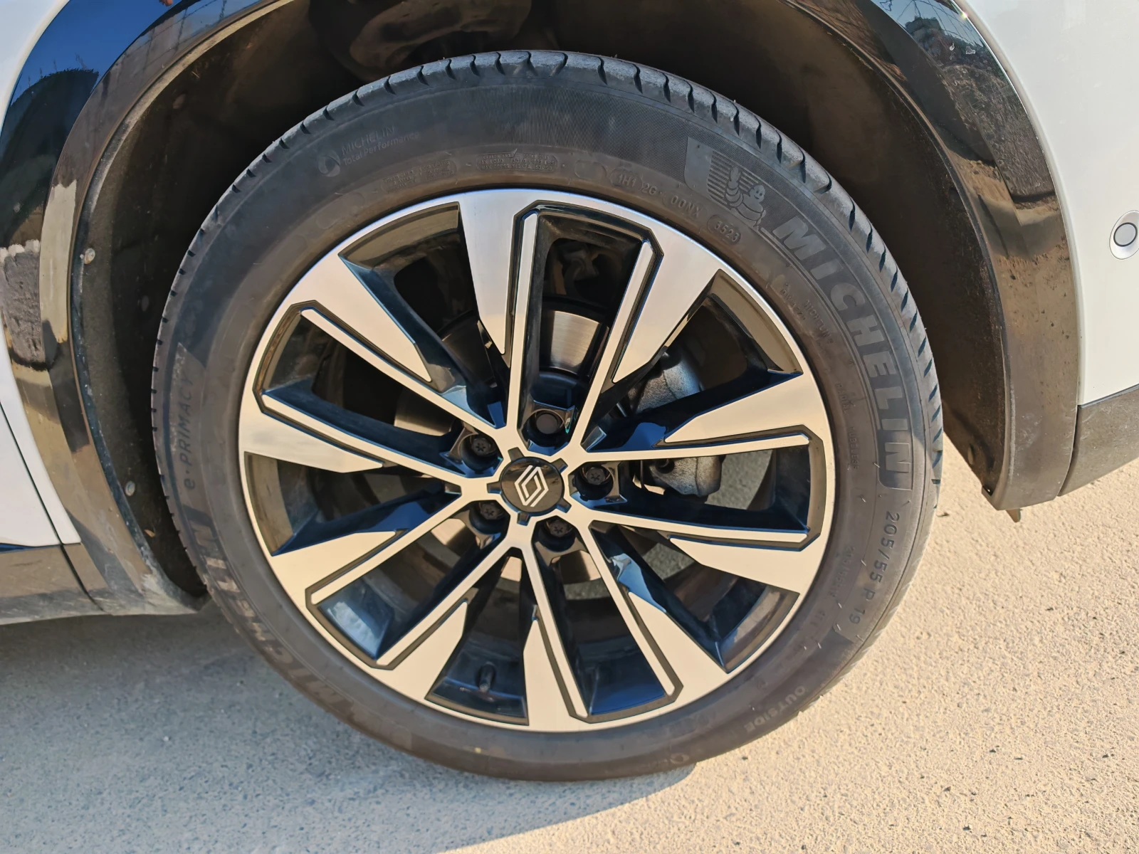 Renault Austral TCE Mild Hybrid, снимка 8 - Автомобили и джипове - 53880897