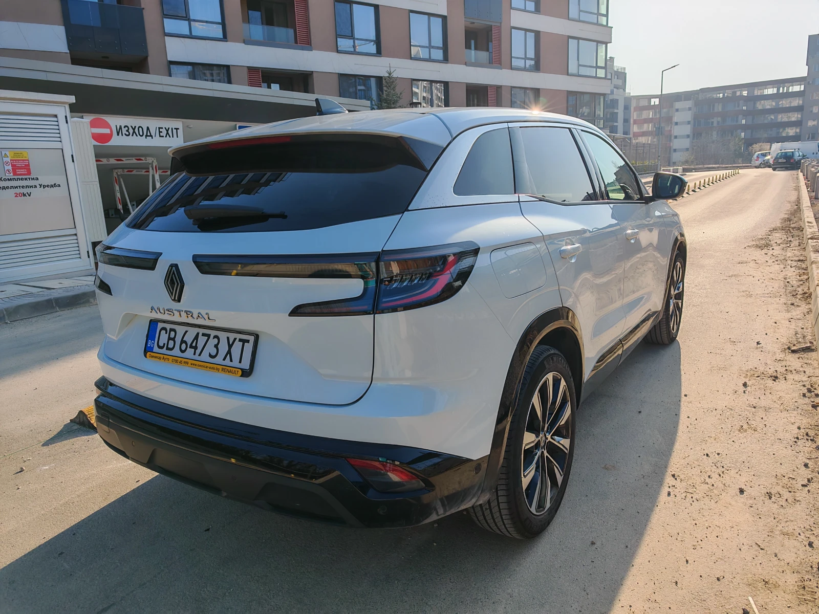 Renault Austral TCE Mild Hybrid, снимка 4 - Автомобили и джипове - 53880897