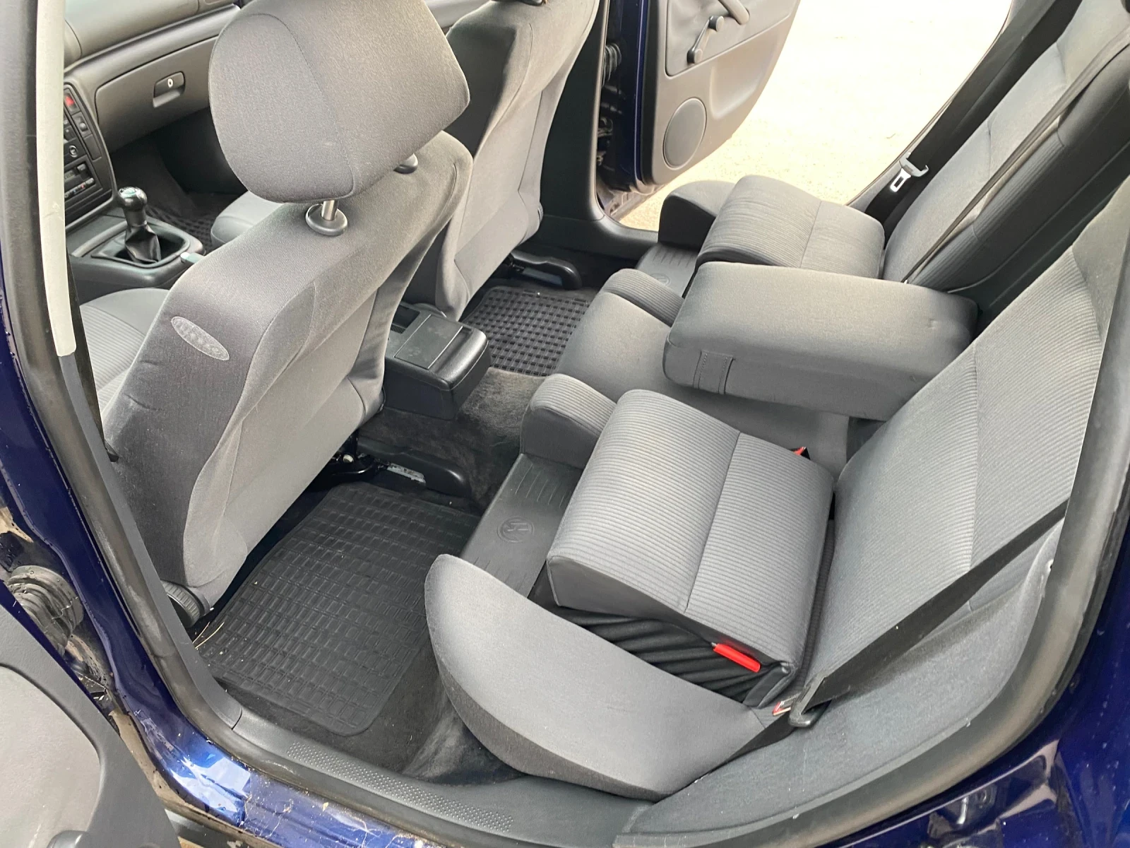 VW Passat 1.9TDI, 131, НОВ СЪЕДИНИТЕЛ, ОБСУЖЕН МОТОР, НОВ ВН, снимка 11 - Автомобили и джипове - 53916335