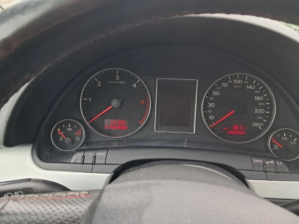 Audi A4 Авант , снимка 7 - Автомобили и джипове - 54094870