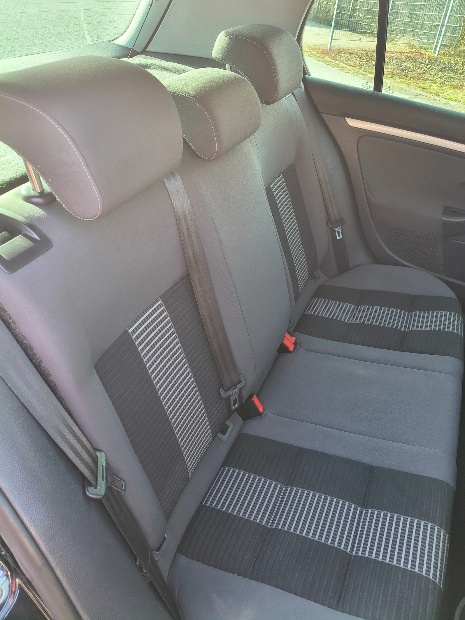 VW Golf, снимка 5 - Автомобили и джипове - 54215503