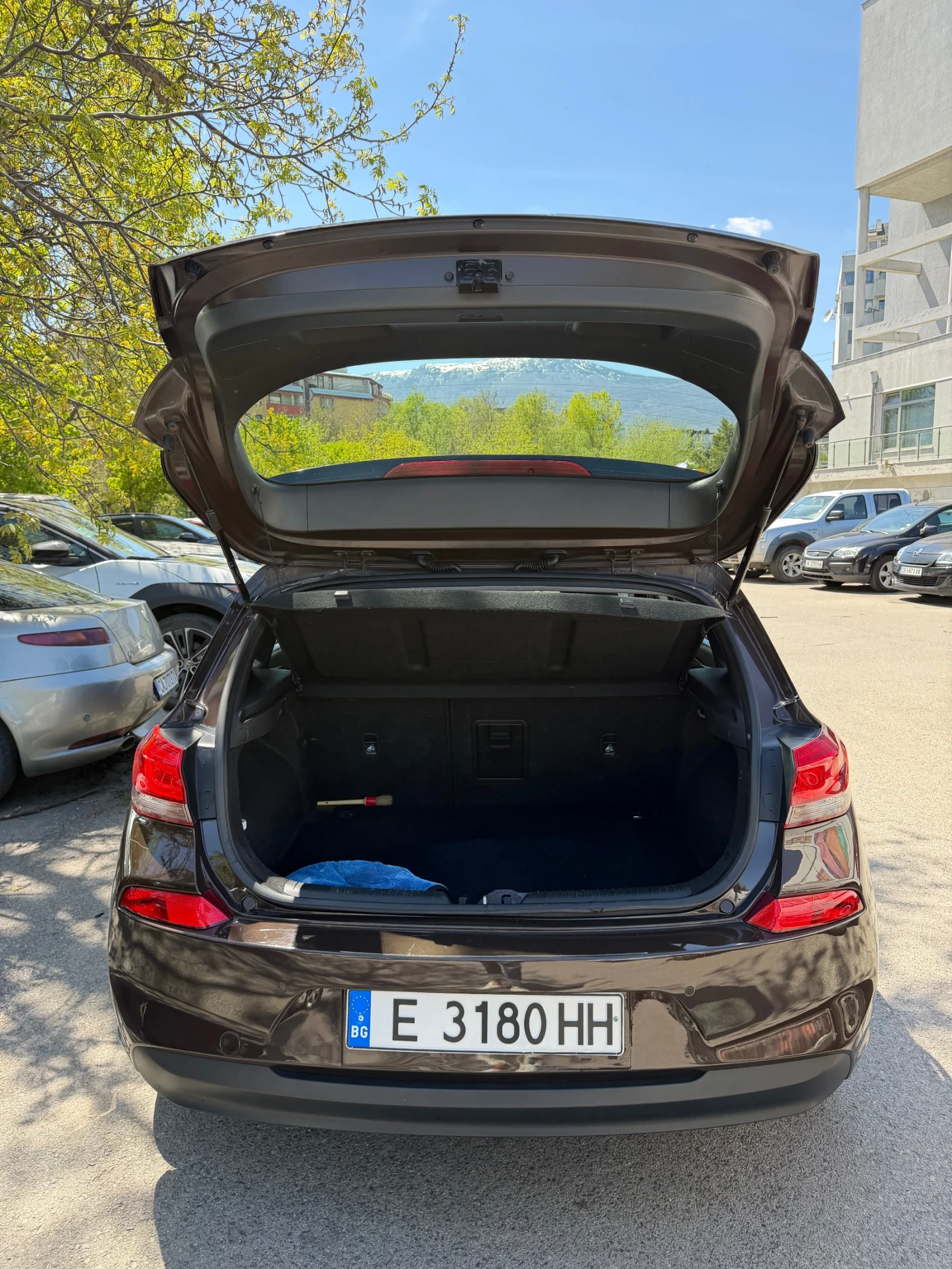 Hyundai I30 1.6 CRDi, снимка 7 - Автомобили и джипове - 54456559