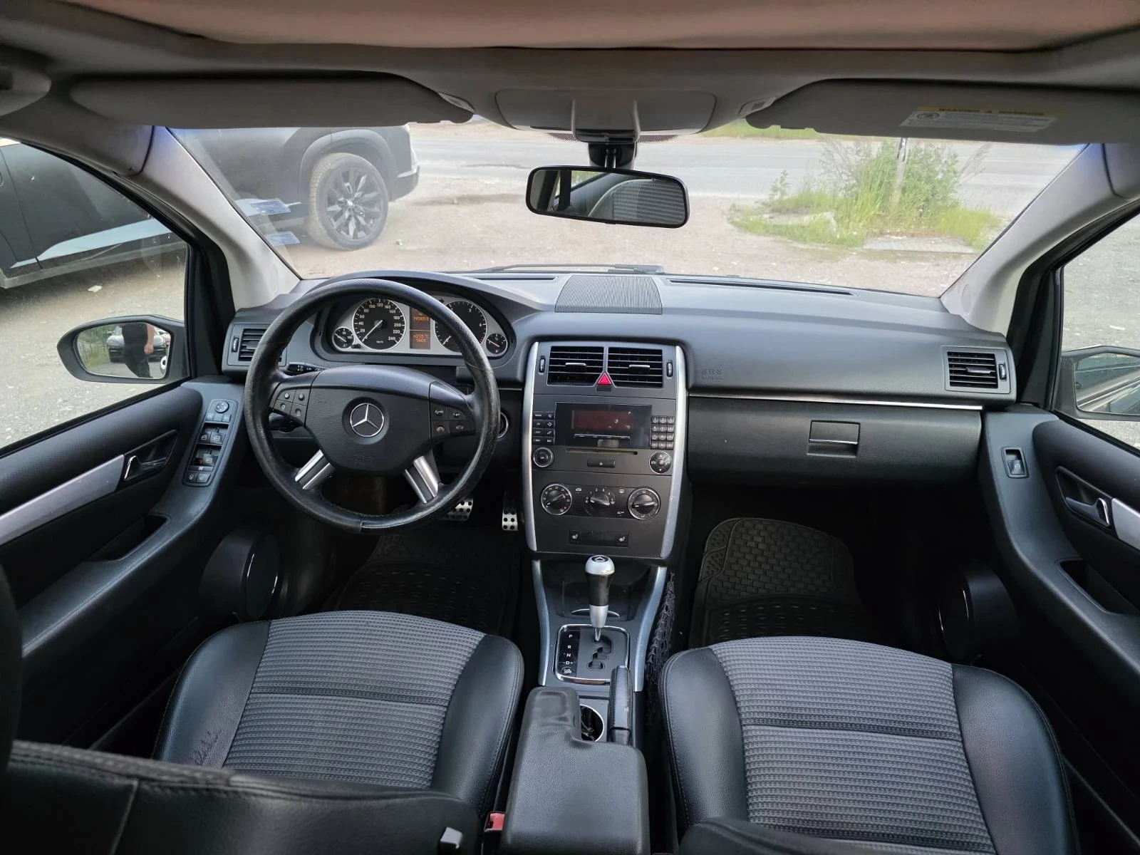 Mercedes-Benz B 200 CDI, снимка 8 - Автомобили и джипове - 54444883