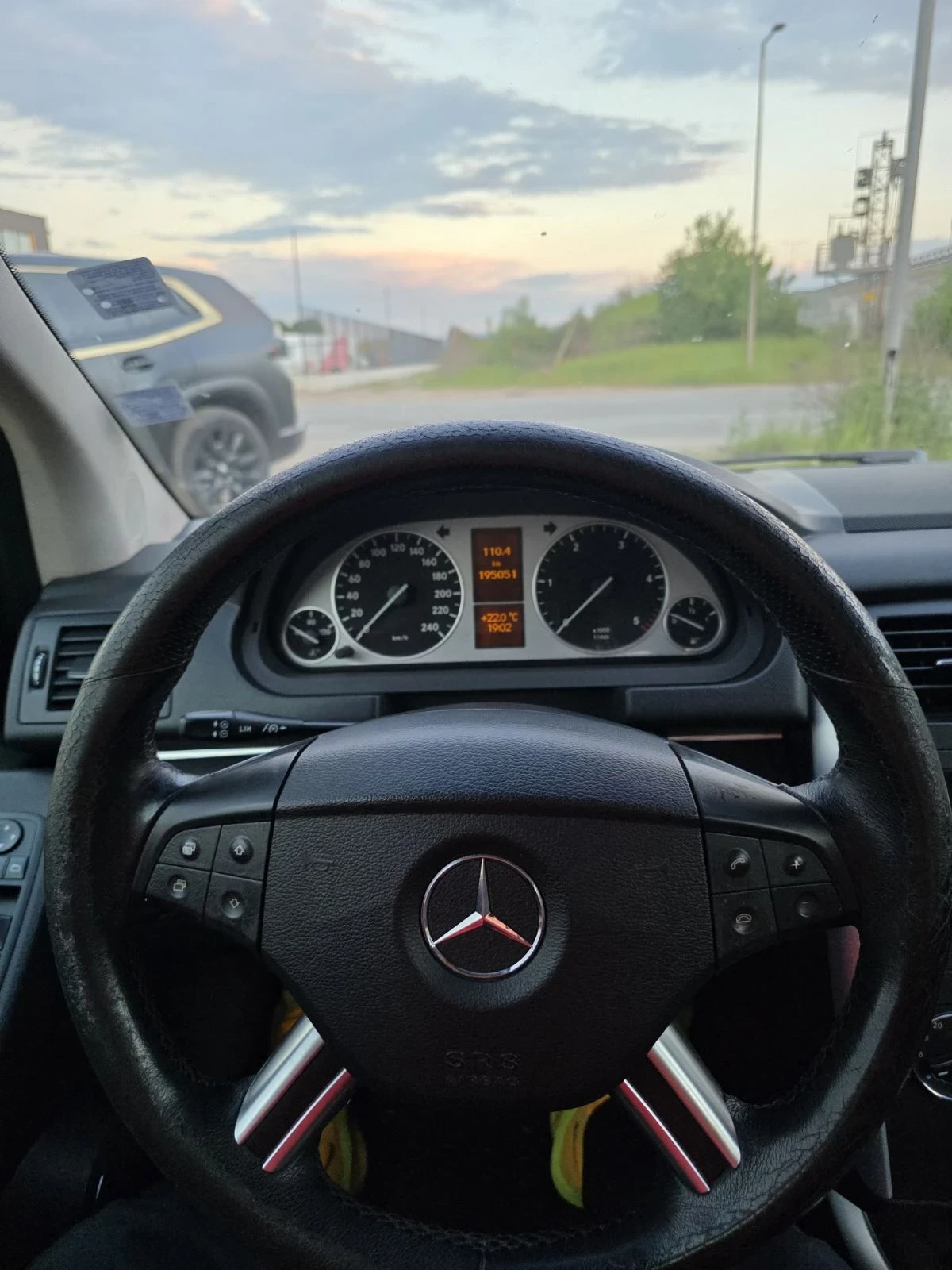 Mercedes-Benz B 200 CDI, снимка 11 - Автомобили и джипове - 54444883