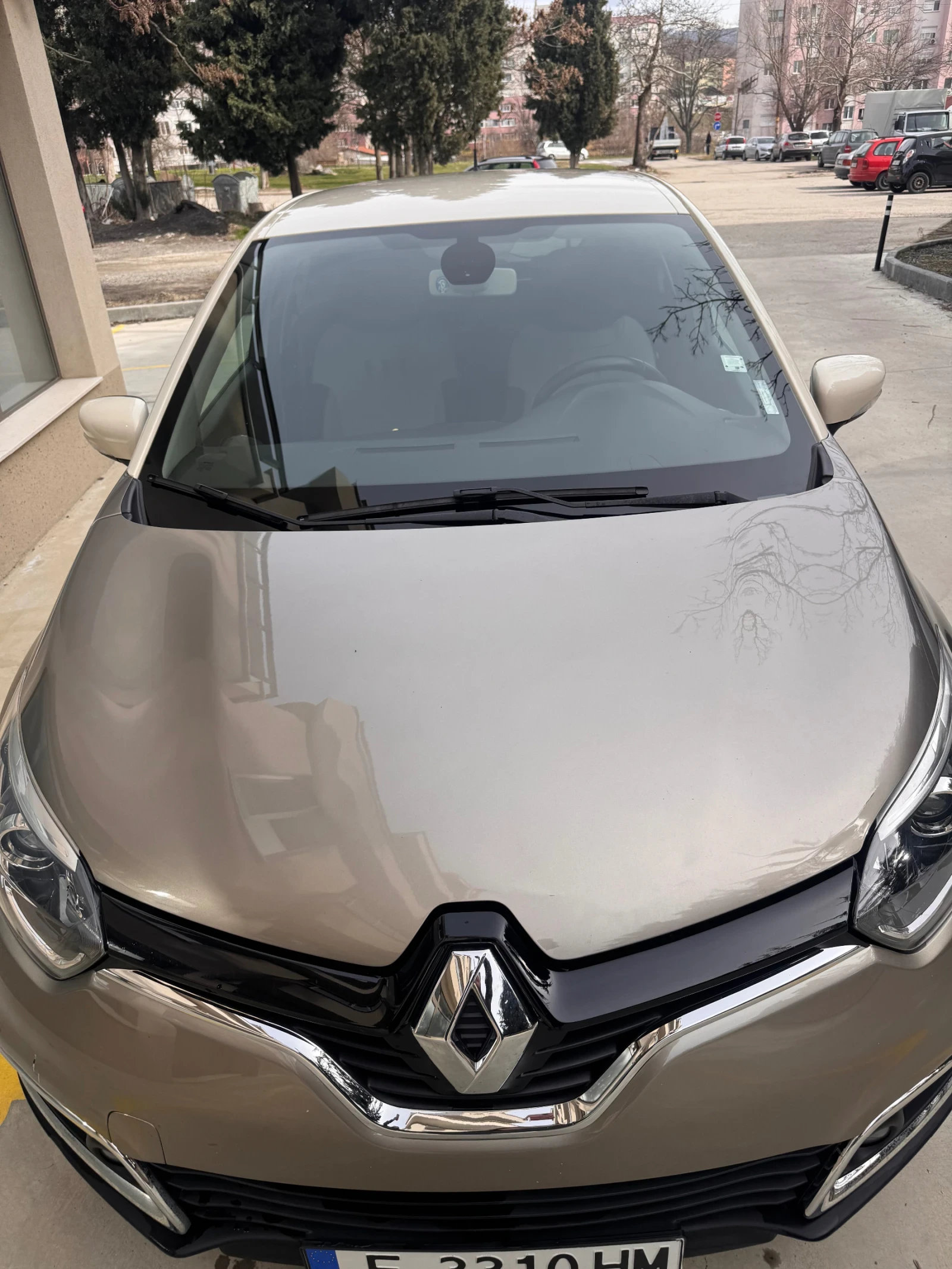 Renault Captur, снимка 8 - Автомобили и джипове - 54510666
