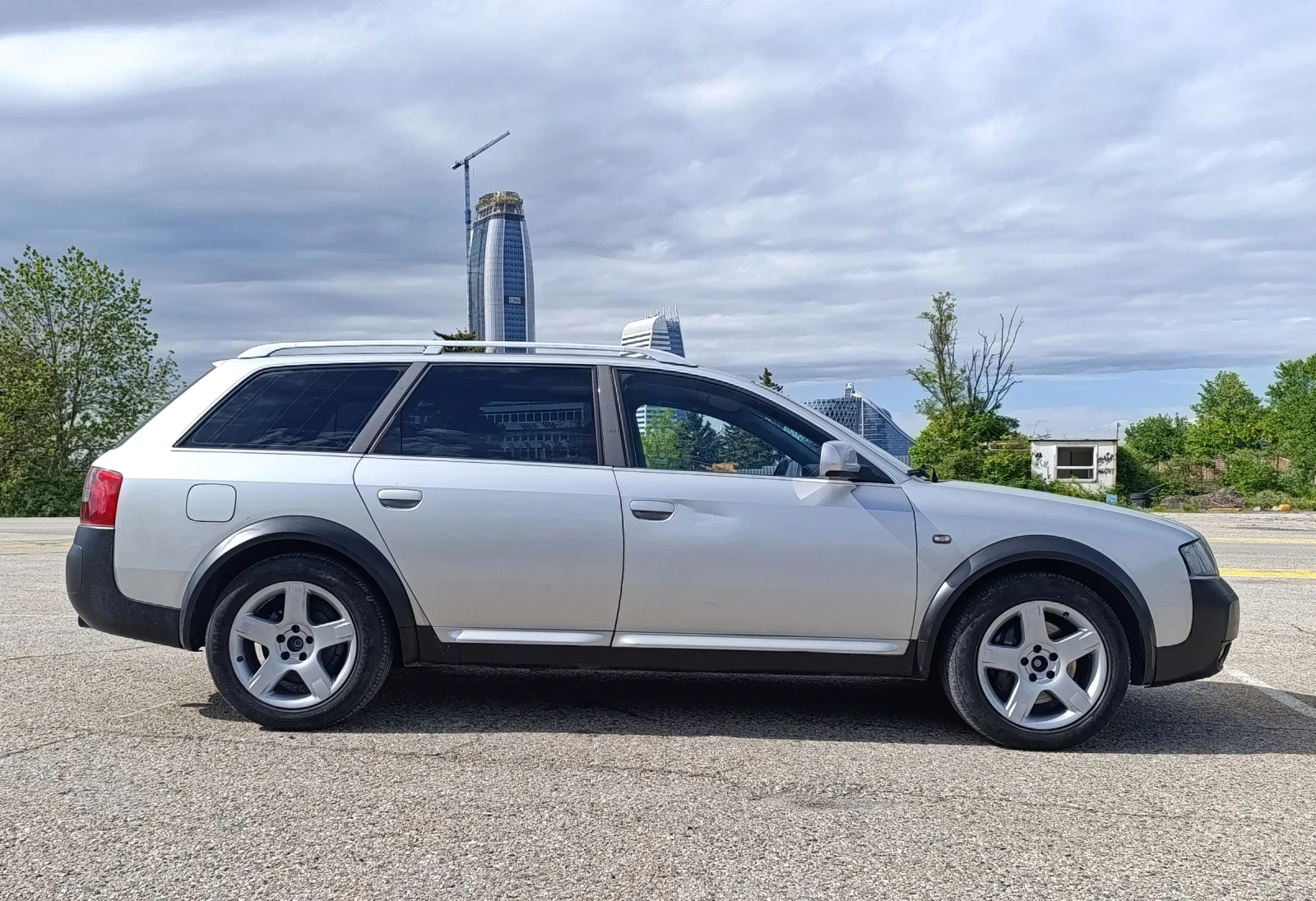 Audi A6 Allroad 2.5 TDI Quattro ръчни скорости, снимка 4 - Автомобили и джипове - 54543510