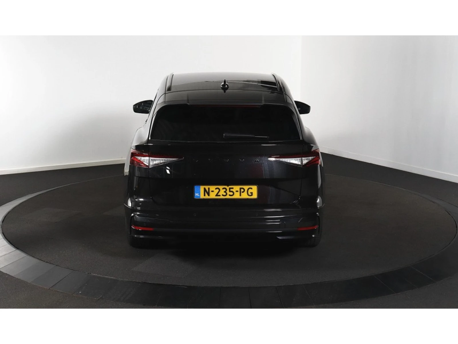Skoda Enyaq 60 Sportline, снимка 7 - Автомобили и джипове - 54639842
