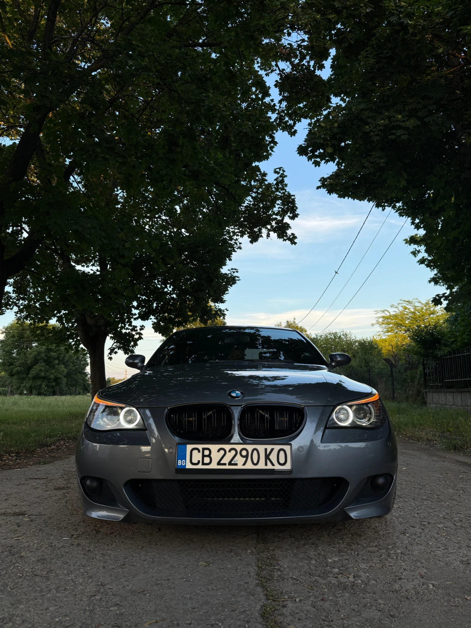 BMW 550 M-power Paket, снимка 8 - Автомобили и джипове - 54991198