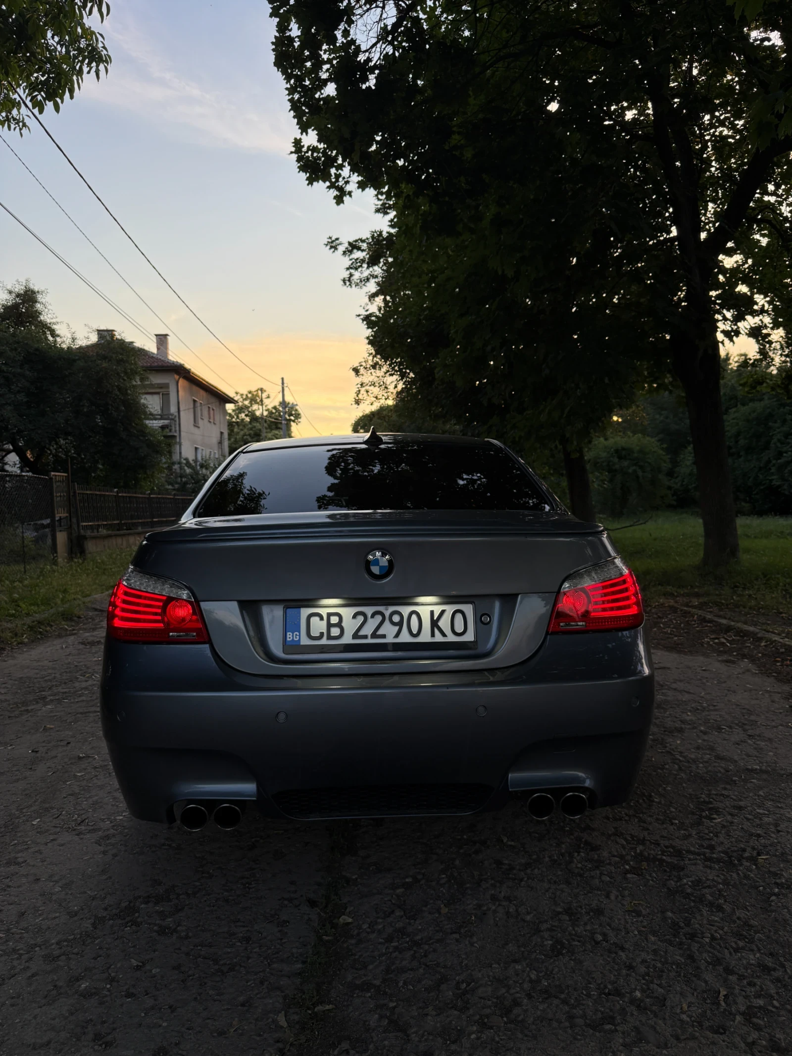 BMW 550 M-power Paket, снимка 9 - Автомобили и джипове - 54991198